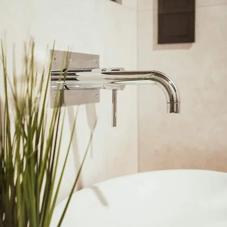 Luxury Style * Sastin-Straze