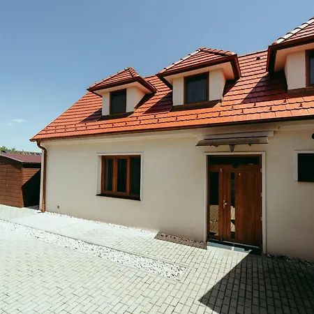 Luxury Style Sastin-Straze