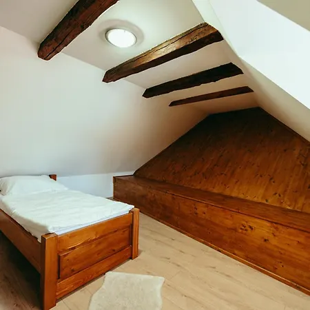 Luxury Style * Sastin-Straze