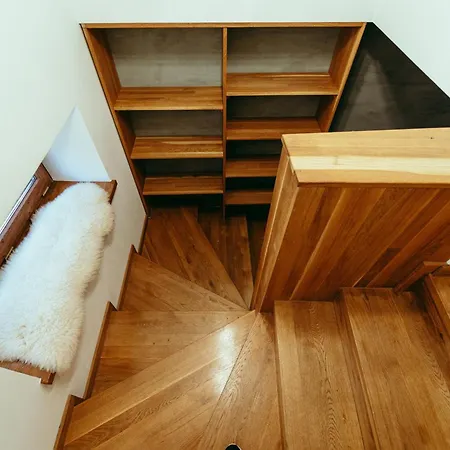 Luxury Style Sastin-Straze