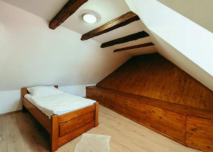 Luxury Style * Sastin-Straze